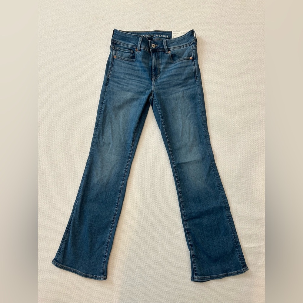 AE KickBoot Jeans US Size 6 Short or 28W
